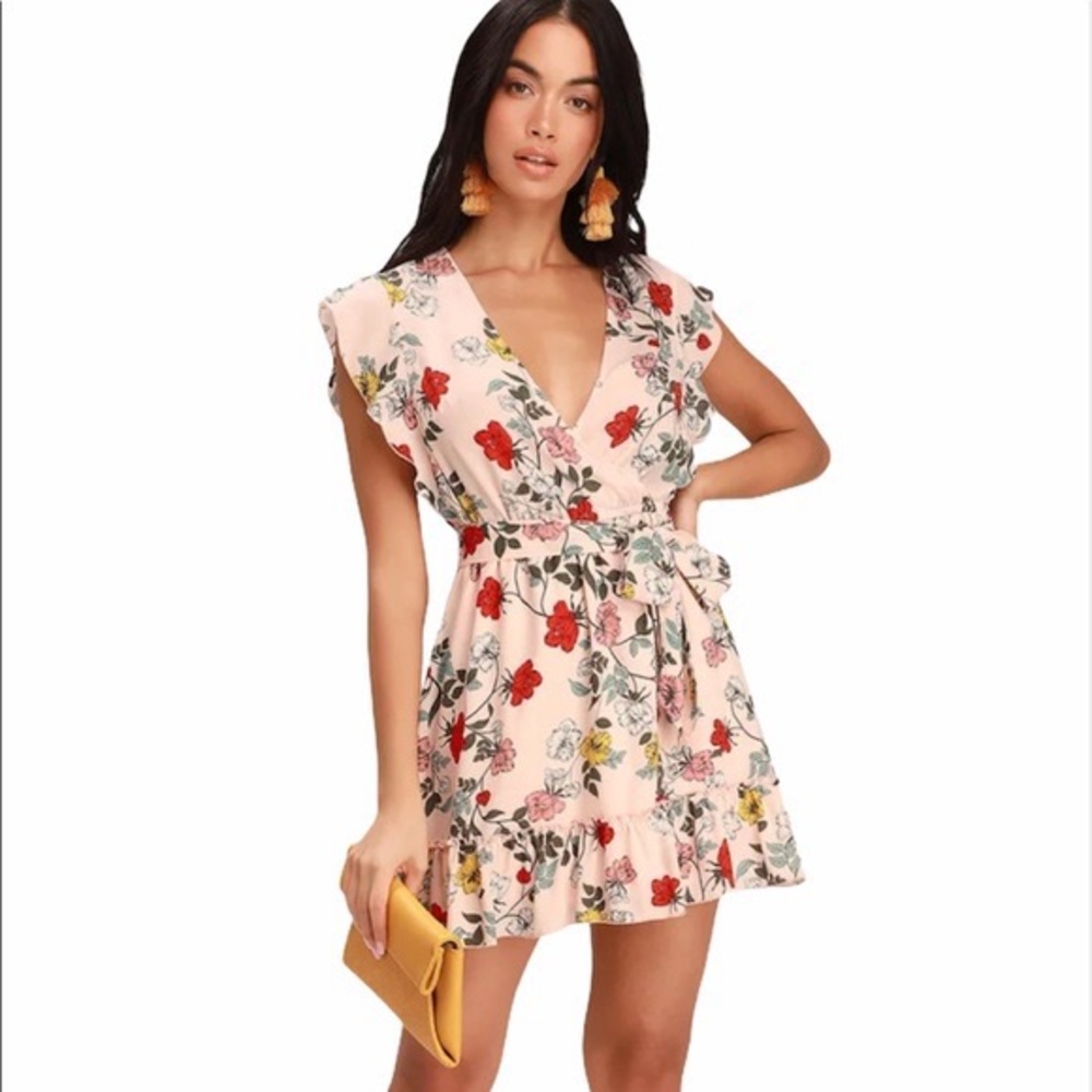 JACK by BB Dakota Size Medium Pink Floral Wrap Dress size medium